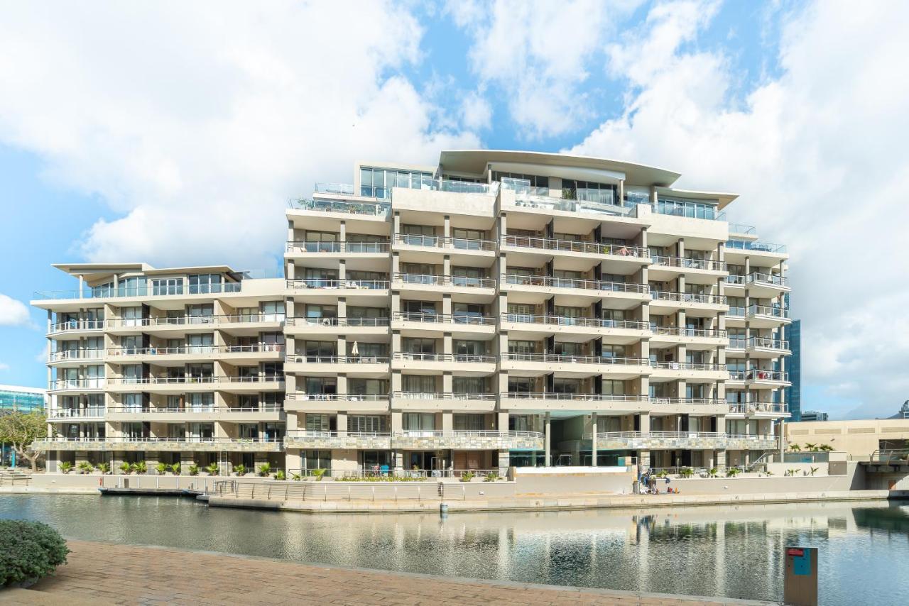 Canal Quays Apartments Cape Town Exterior photo